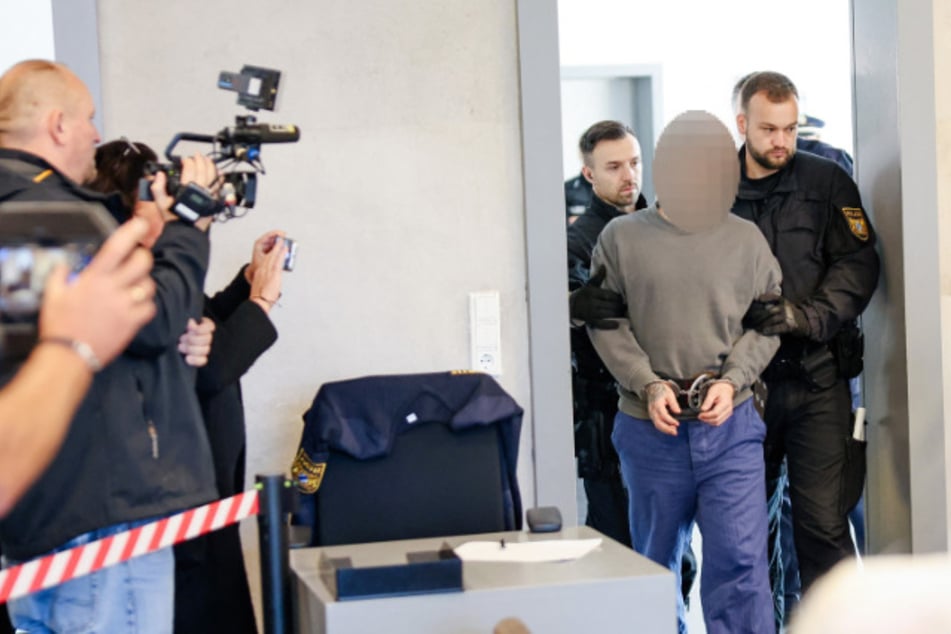 Schüsse auf SEK bei Drogen-Razzia: Angeklagter packt vor Gericht aus