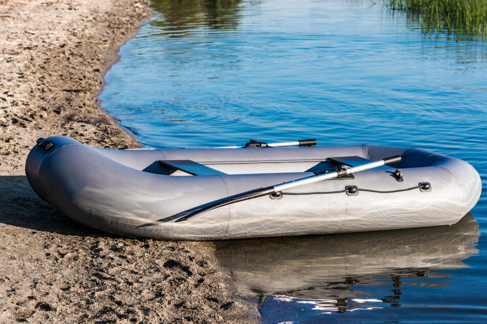 Ein Schlauchboot wurde zum gefährlichen Geschoss. (Symbolbild)