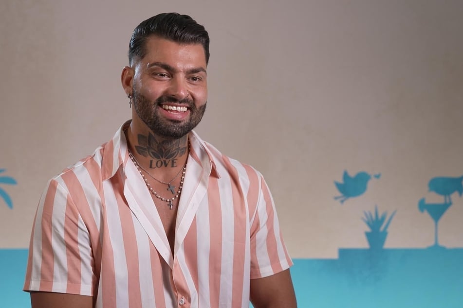 Max (31) hat schon bei "Temptation Island VIP" vergebene Frauen verführt, bei "First Dates Hotel" kann er auch eine Single-Lady von sich überzeugen.