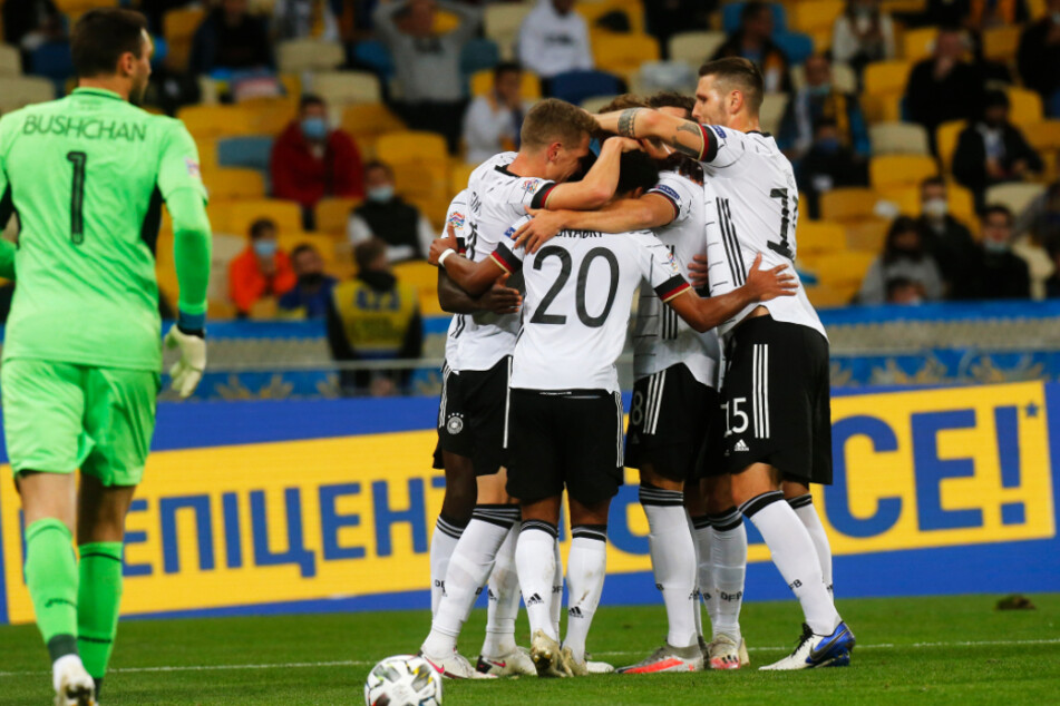 50+ Nations League Deutschland Ukraine Übertragung Background