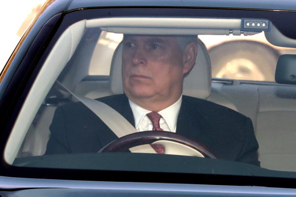 Prinz Andrew auf dem Weg zum Weihnachtsessen der Königin im Buckingham Palast. (Archivbild)