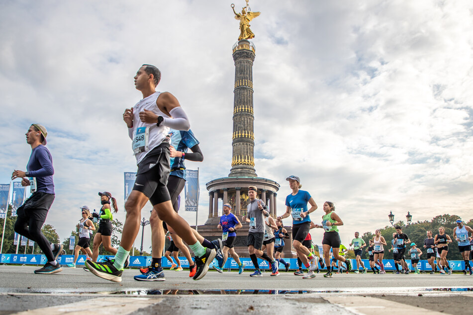 Fast 50.000 Läufer werden zum Berliner Marathon am Sonntag erwartet.
