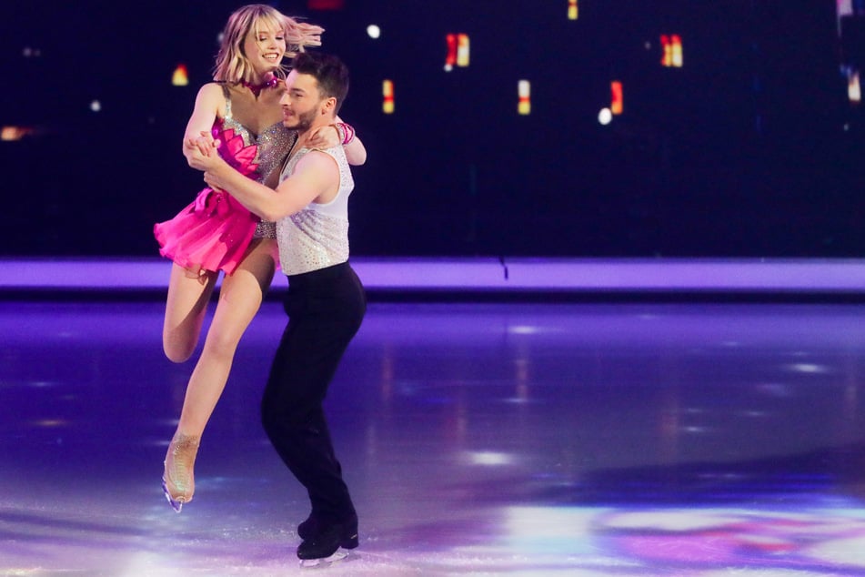 Bei ihrer Teilnahme an der Sat.1-Show "Dancing on Ice" im Jahr 2019 konnte sich Lina Larissa Strahl (26) den dritten Platz sichern.