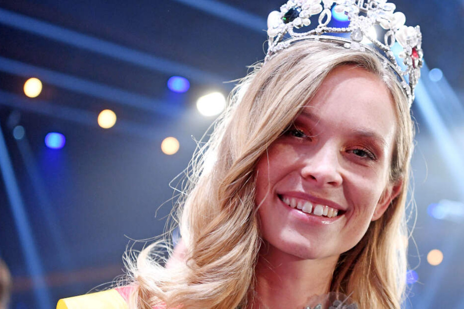 Rust: Miss Baden-Württemberg, Nadine Berneis aus Stuttgart, wird im Europa-Park zur "Miss Germany 2019" gekürt.