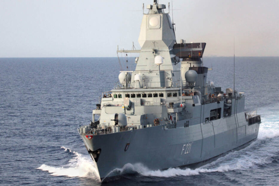 Auf dem Mittelmeer unterstützte die "Hessen" die Küstenwache und Frontex.