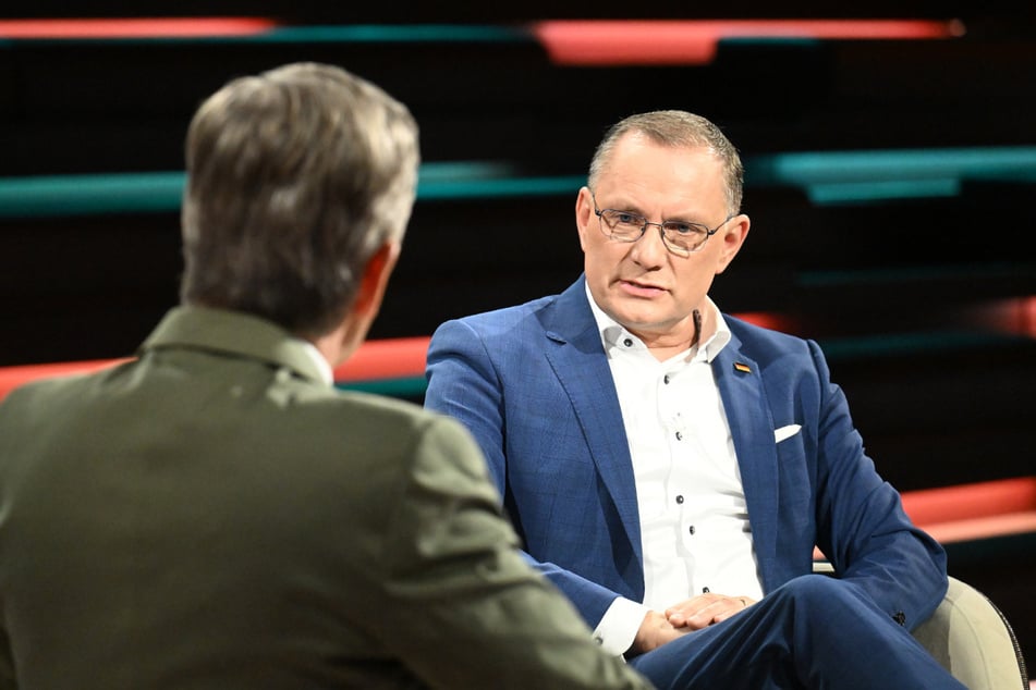 "Jetzt stehen wir an der Schwelle, mit Donald Trump den Dritten Weltkrieg begonnen zu haben", sagte Tino Chrupalla (50, AfD).