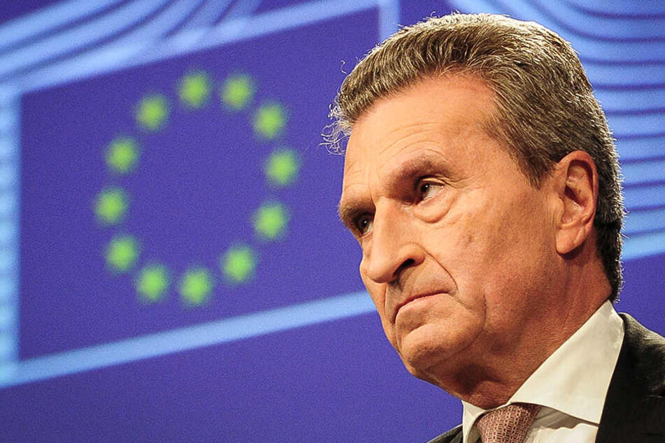 EU-Kommissar Günther Oettinger drückt bei Frankreich ein Auge zu.