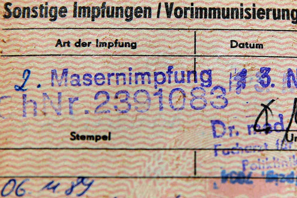 Wer noch nicht gegen die Masern geimpft ist, sollte dies schnellstmöglich nachholen. (Symbolbild)