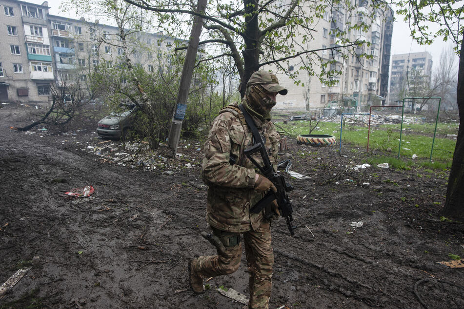 Ukrainische Soldaten sind in Bachmut weiterhin schweren Kämpfen ausgesetzt.