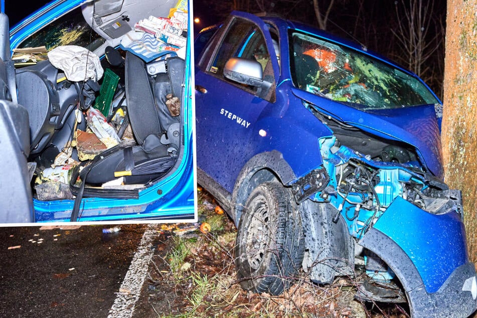 Unfall in Sachsen: Dacia-Fahrer knallt gegen Baum und erleidet schwere Verletzungen