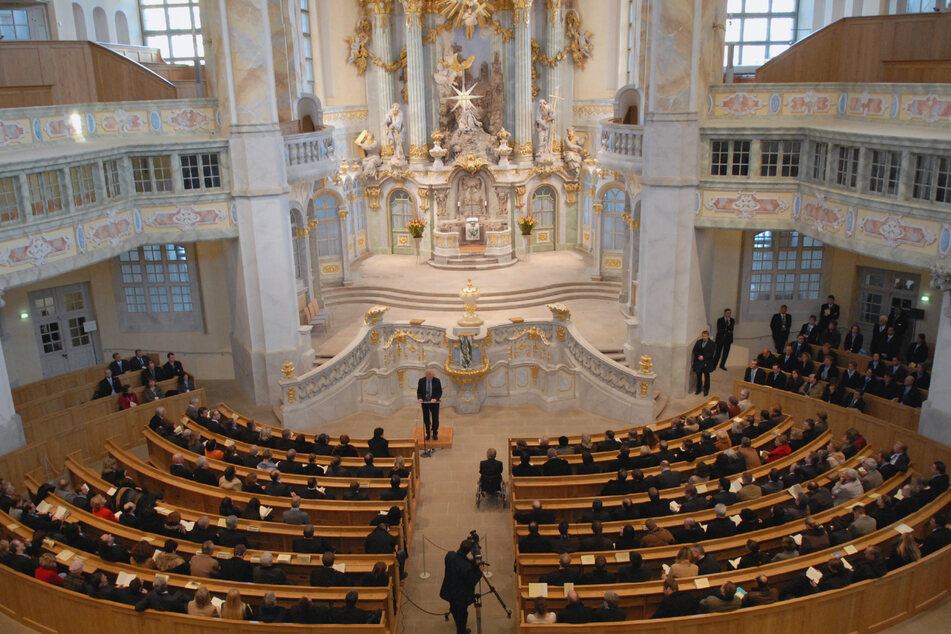 Nach Rausschmiss Aus Der Frauenkirche: Organist Kummer Verliert Vor Gericht