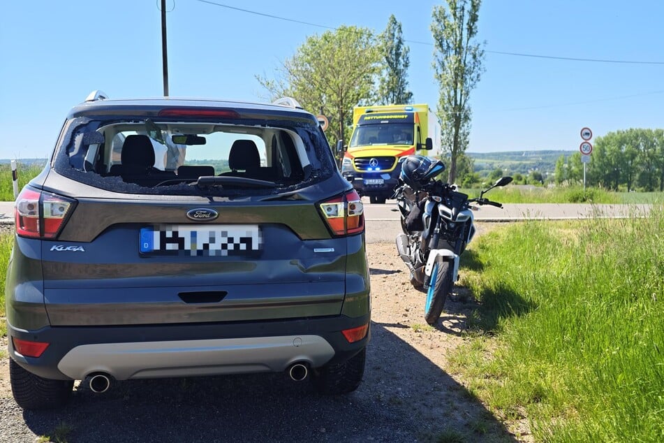Der Motorradfahrer (18) fuhr auf einen Ford auf.