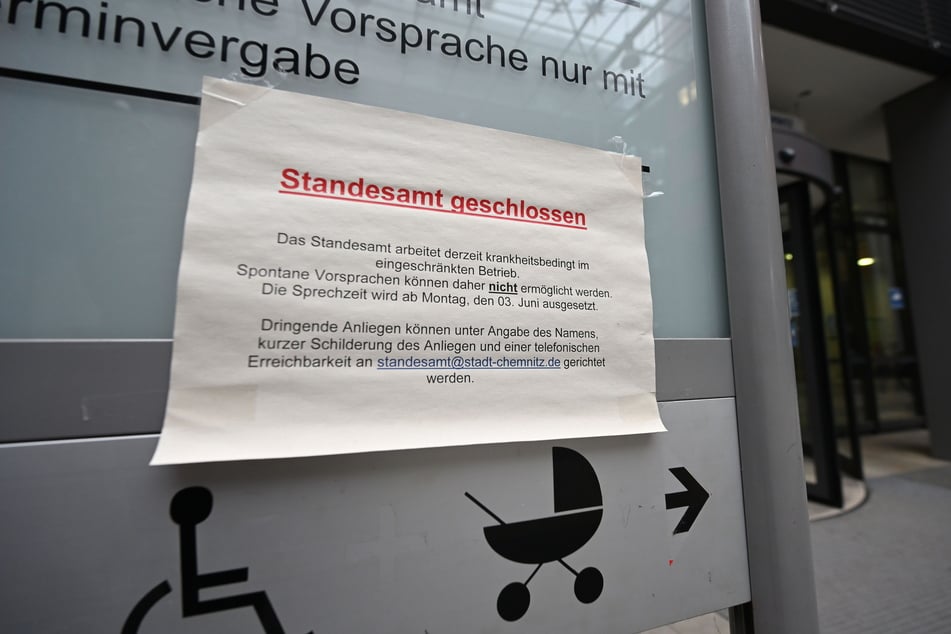 Im Standesamt im Chemnitzer Moritzhof herrscht derzeit personeller Ausnahmezustand.