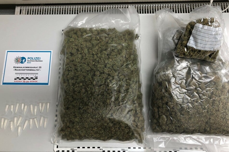 Razzia im Drogen-Milieu: Bonner Polizei stellt Cannabis, Koks und Bargeld sicher