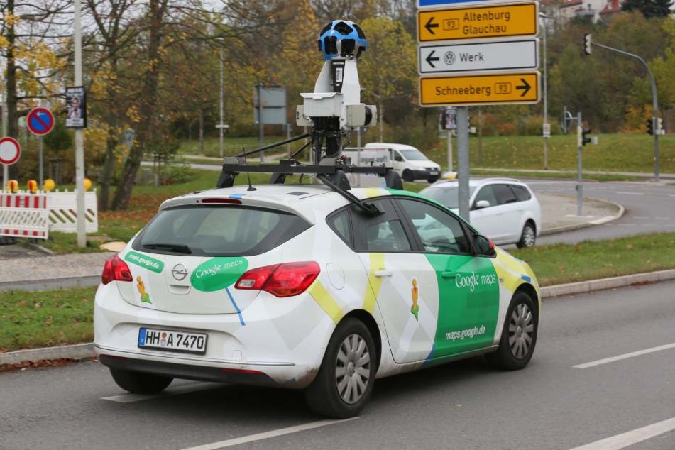 Erwischt! Google-Auto filmt in Sachsen