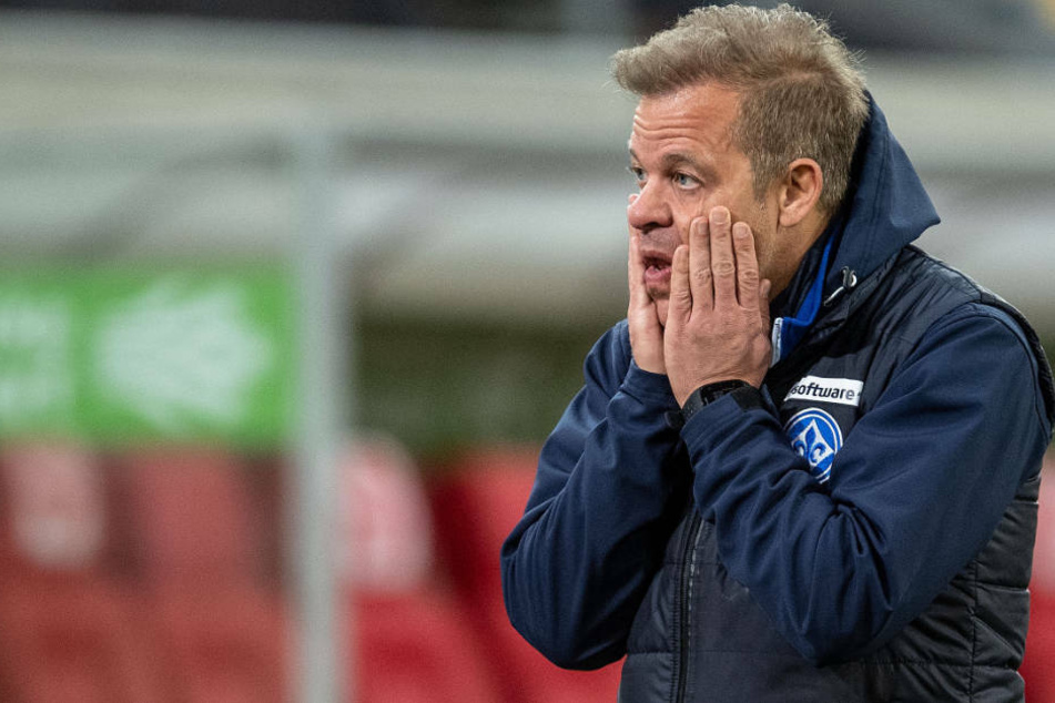 Für das Heimspiel gegen die SpVgg Greuther Fürth wird sich Lilien-Coach Markus Anfang wohl etwas einfallen lassen müssen.