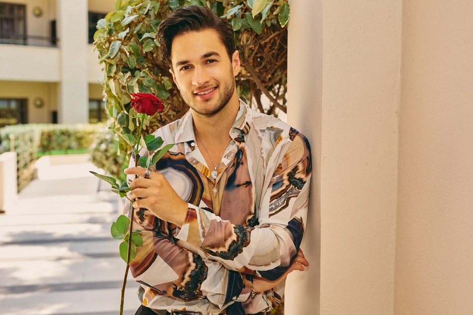 Leander Sacher (22) schnappte sich die letzte Rose und darf sich über etwa 130.000 Follower mehr freuen.