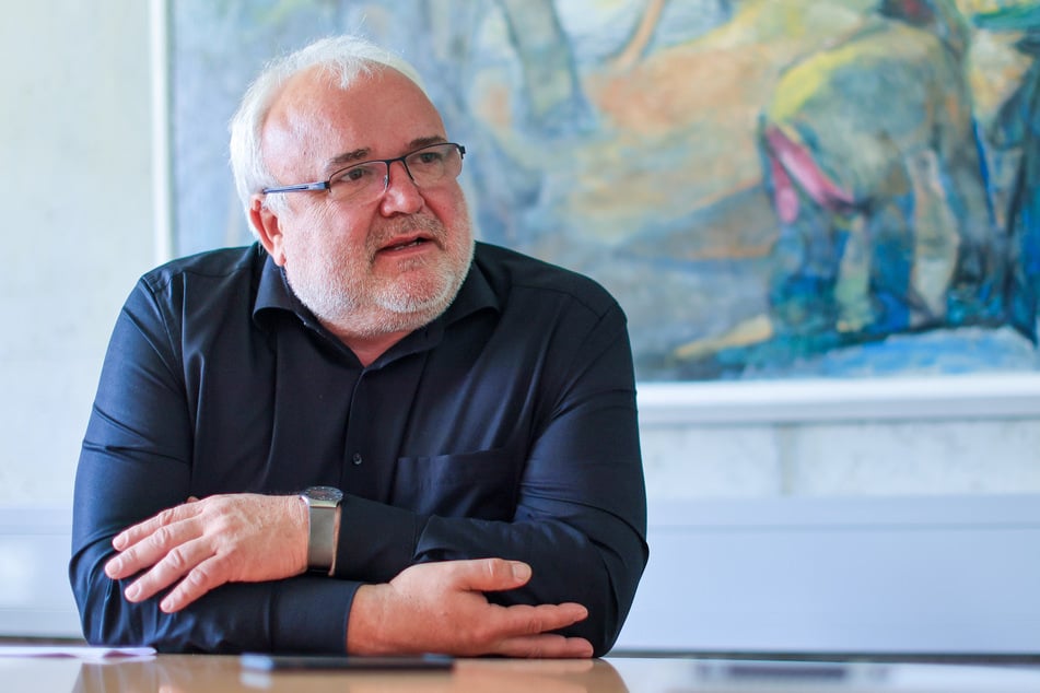 Prof. Jörg Junhold (61) ist seit 1997 Direktor des Leipziger Zoos. (Archivbild)