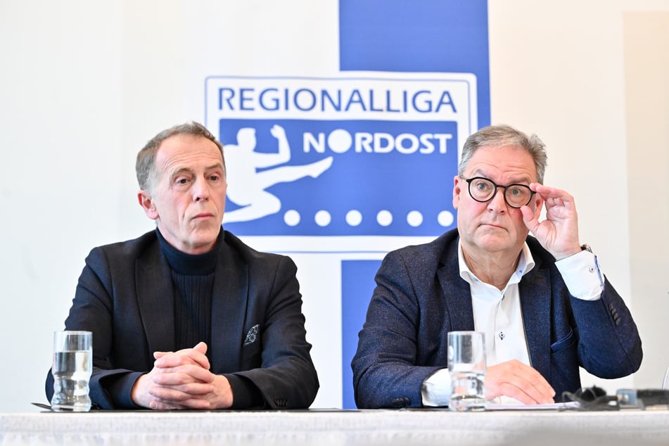 Stephan Oberholz (62, l.) ist im NOFV Vizepräsident Recht und will mit den neuen, verschärften Strafen härter durchgreifen.