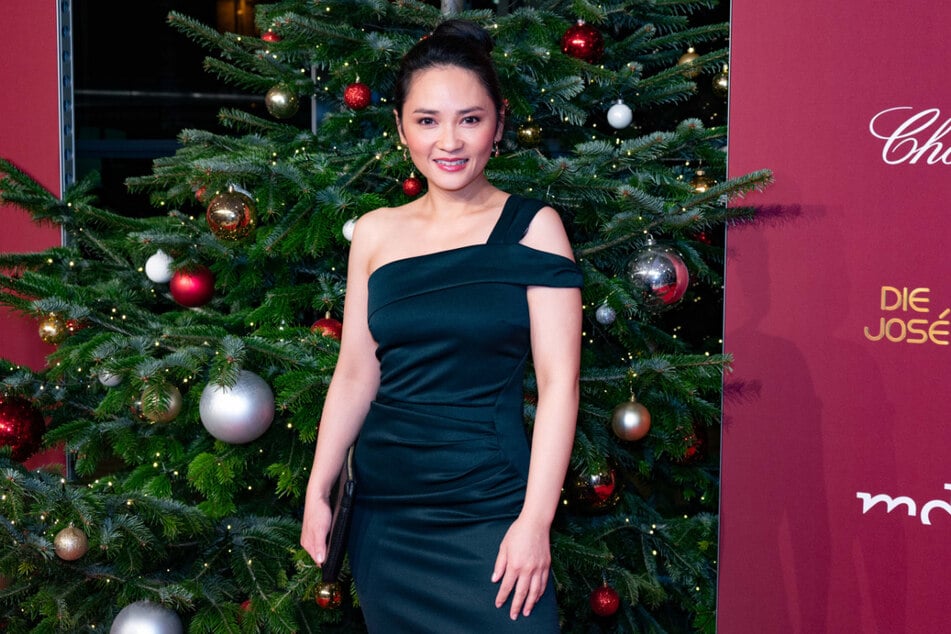 Schauspielerin Mai Duong Kieu (38) war in diesem Jahr zu Gast bei der José-Carreras-Gala und verriet dort, dass sie "möglicherweise bald" wieder in ihre Rolle als Dr. Lilly Phan schlüpfen wird.