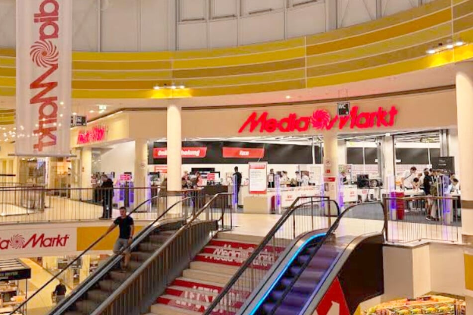 MediaMarkt Hannover-Isernhagen - Opelstraße 3-5.