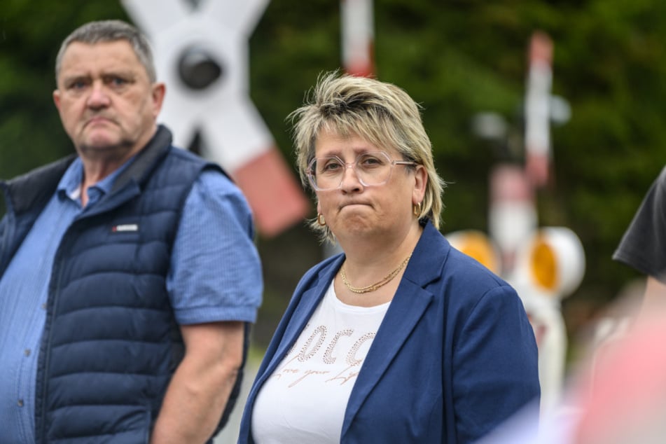 Bürgermeisterin Elke Schmieder (52, CDU) bekommt seit Monaten den Protest der Bewohner zu spüren.