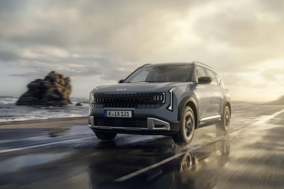 Kia Seltos 1.6 T-GDI AWD (132 kW/180 PS): Kraftstoffverbrauch kombiniert 7,5 l/100 km. CO2-Emissionen kombiniert 169 g/km. CO2-Klasse F.