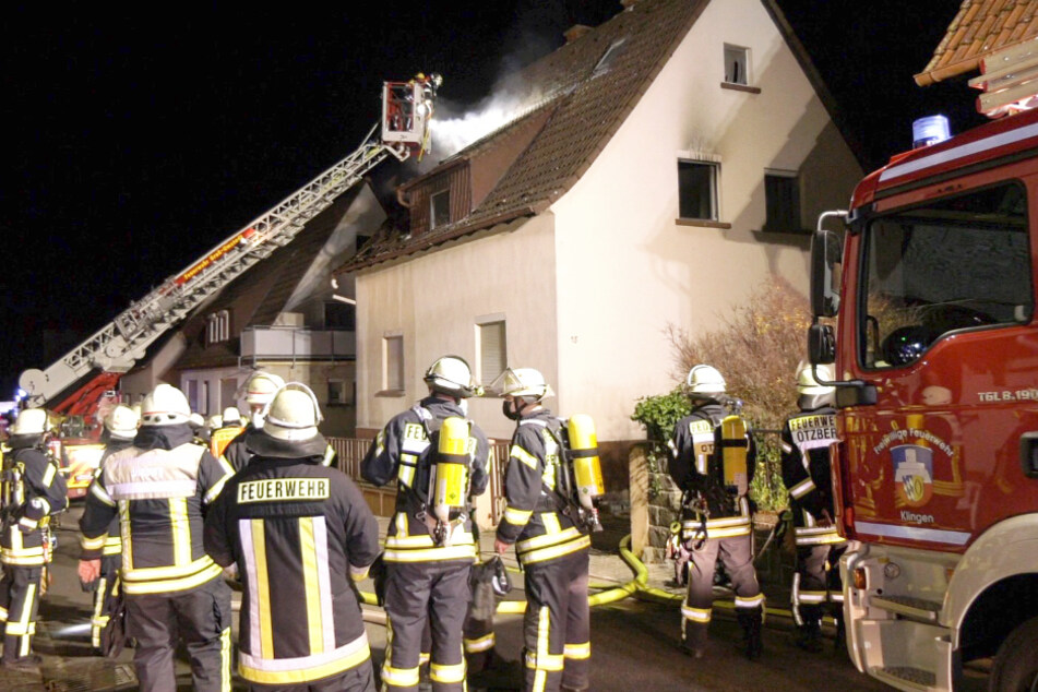 Rund 80 Feuerwehrleute waren bei dem Brand im hessischen Otzberg-Lengfeld im Einsatz.