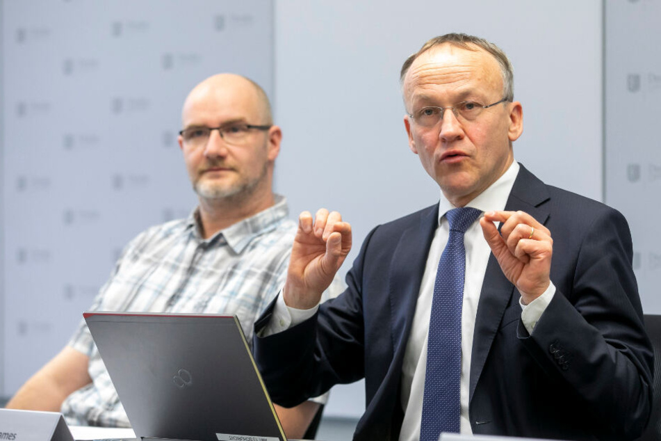Bürgermeister Peter Lames (55, SPD, r.) und Projektkoordinator Christian Schenk haben den Maßnahmeplan vorgestellt.