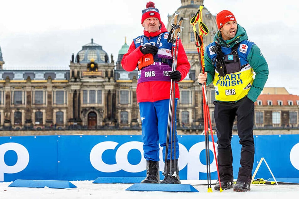 Bundestrainer Peter Schlickenrieder (r.) war nicht zufrieden, was er von seinen etablierten Athletinnen im Halbfinale sah.