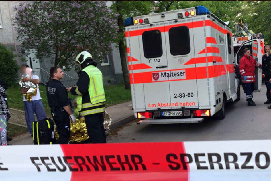 Die Rettungskräfte kümmerten sich um die Verletzten.