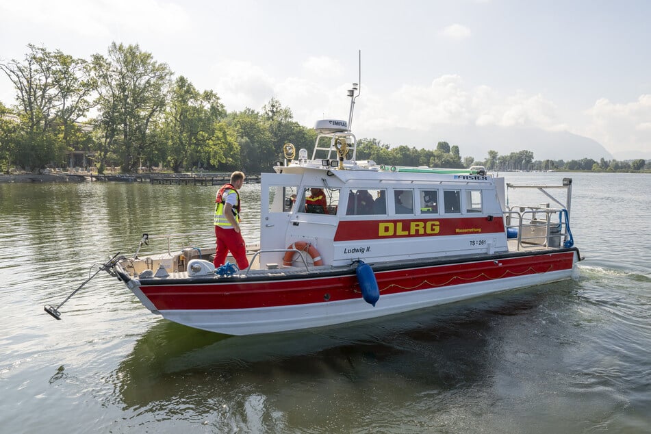 Vermisstensuche am Chiemsee: Herrenloses Surfbrett entdeckt