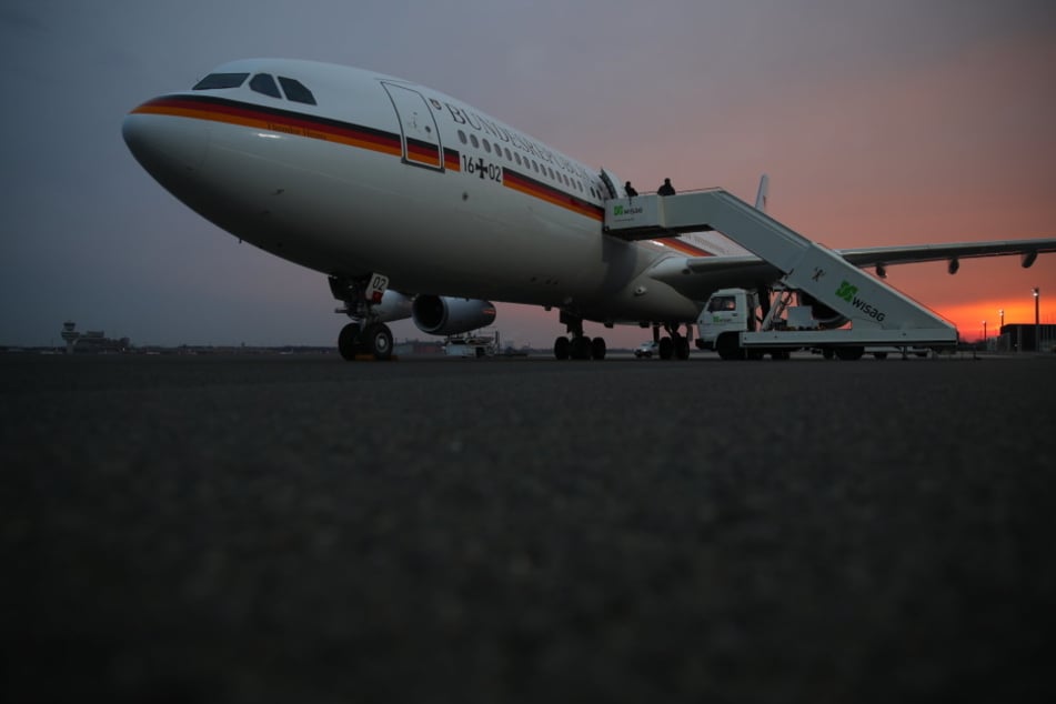 Der Airbus steht schon bereit. Doch die angekündigten Schneestürme machen dem Besuch einen Strich durch die Rechnung.