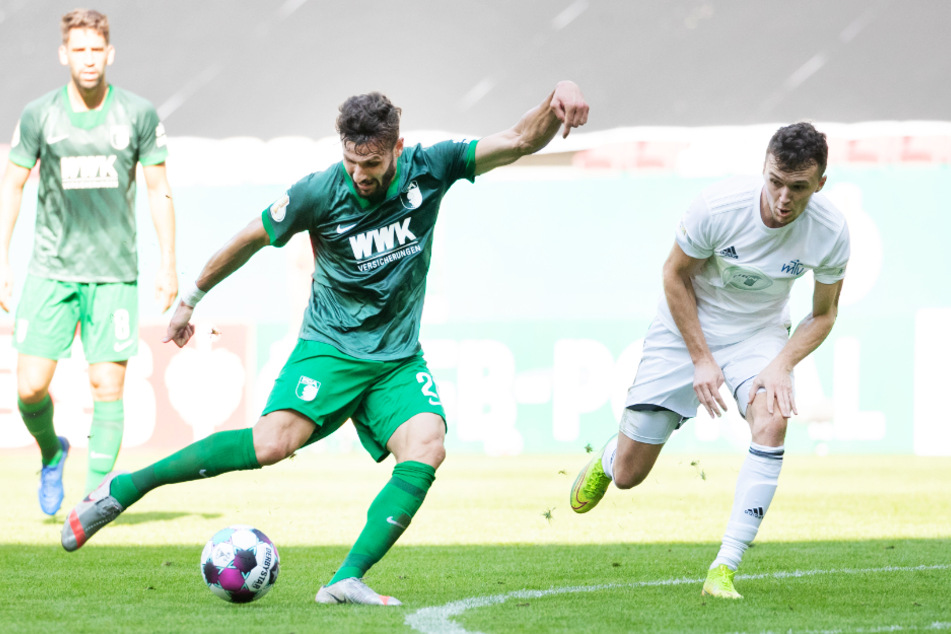 Daniel Caligiuri (l.) erzielte im DFB-Pokalspiel beim MTV Eintracht Celle das 2:0. Auch er wurde als erfahrener Führungsspieler, der vorangeht, verpflichtet.