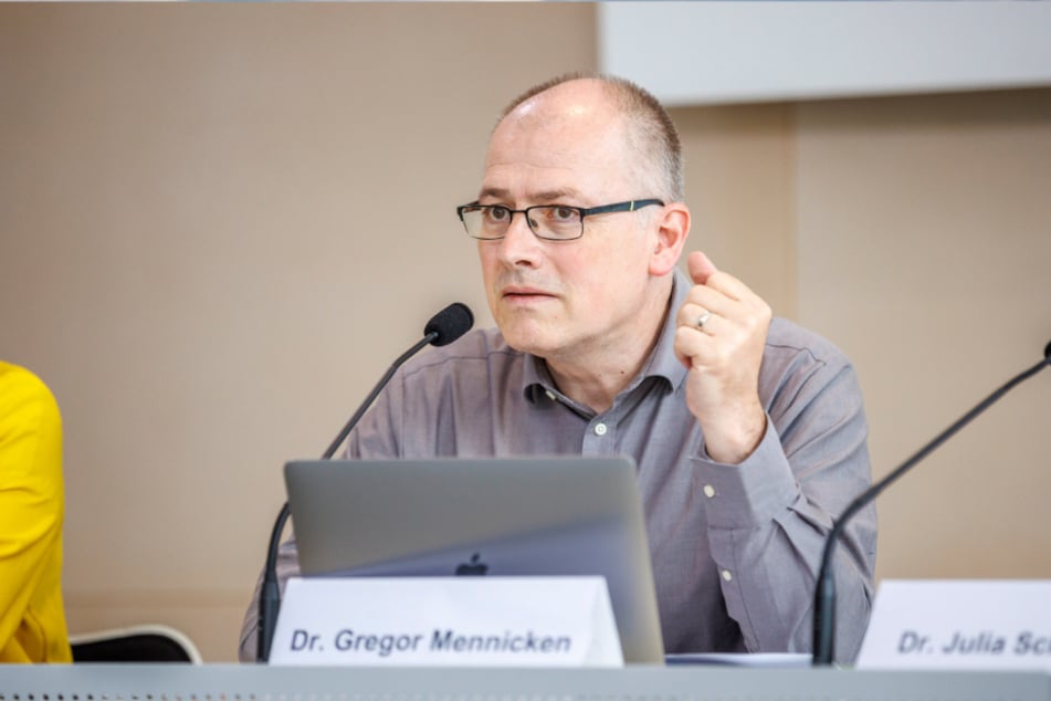 Gregor Mennicken (54), Facharzt für Psychosomatische Medizin und Psychotherapie: Der Täter war als Kantor auch in Marienberg tätig. Dort haben sich bisher keine Betroffenen gemeldet.
