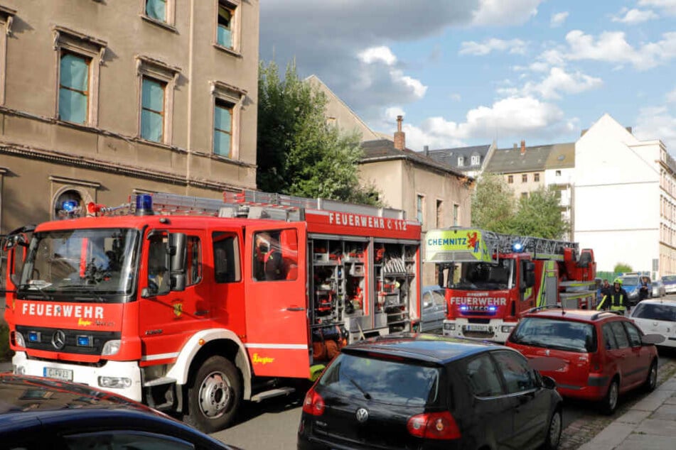 Auf der Lessingstraße brannte erneut ein leerstehendes Gebäude. Die örtliche Feuerwehr war glücklicherweise schnell zur Stelle.