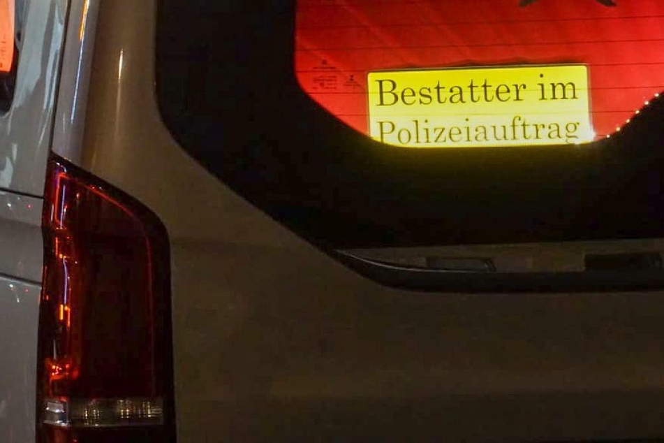 Die junge Mutter wurde mit mehreren Messerstichen getötet und erlag noch am Tatort den Verletzungen.