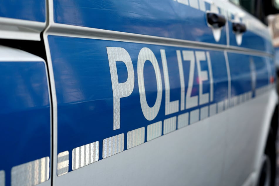 In Dresden-Nickern stießen Polizeibeamte auf ein Motorrad, das im Mai in Radebeul geklaut wurde. (Symbolbild)