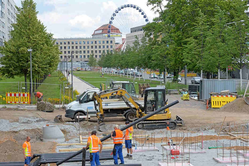 Bevor am Dippoldiswalder Platz der Wiederaufbau des Schalenbrunnens beginnen kann, müssen noch einige Arbeiten vollbracht werden.