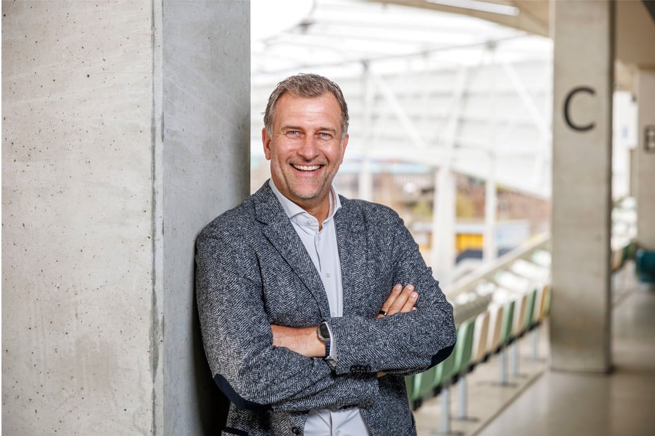 MDR-Moderator René Kindermann (50) setzt sich mit seiner Familie in Norwegen in den Schlitten.