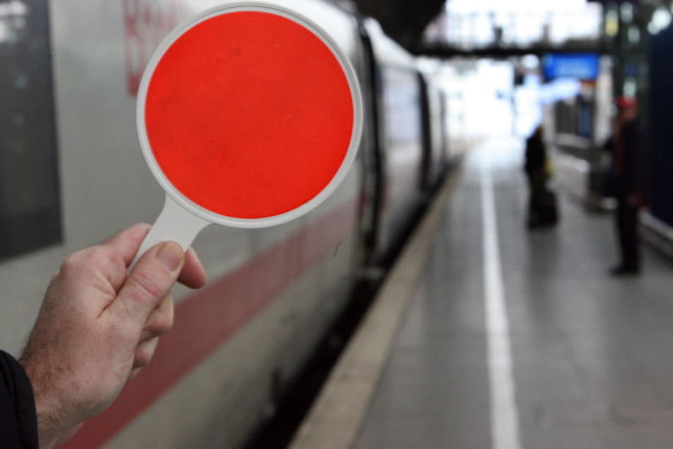 Nichts ging mehr am Freitag am Kölner Hauptbahnhof.