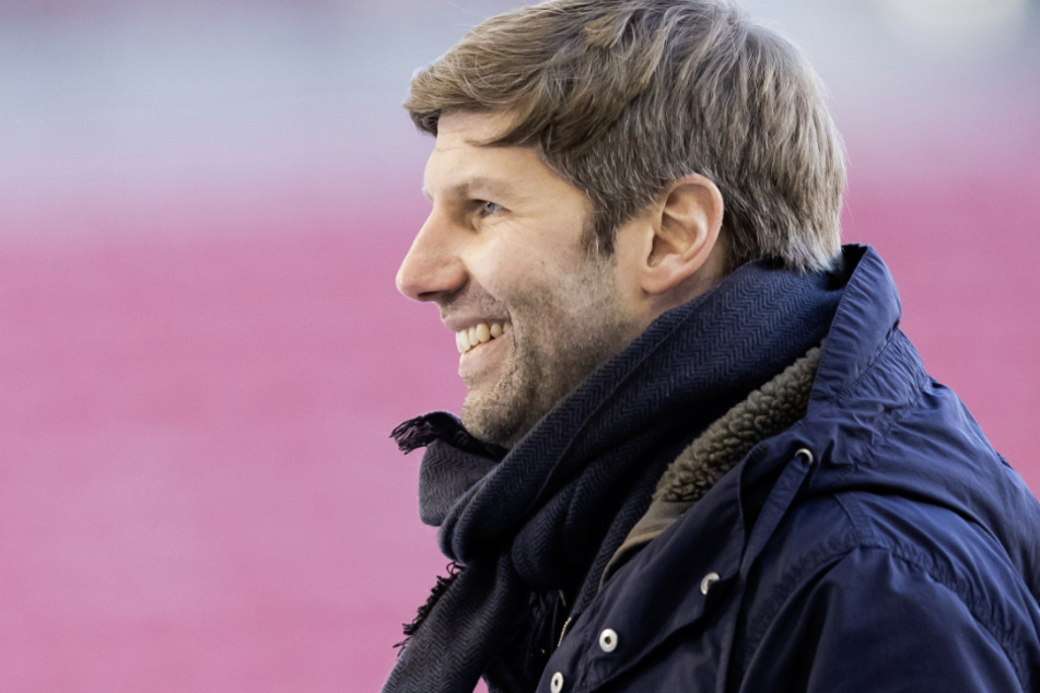 Vorstandsboss Thomas Hitzlsperger (39) ist von den VfB-Talenten überzeugt.