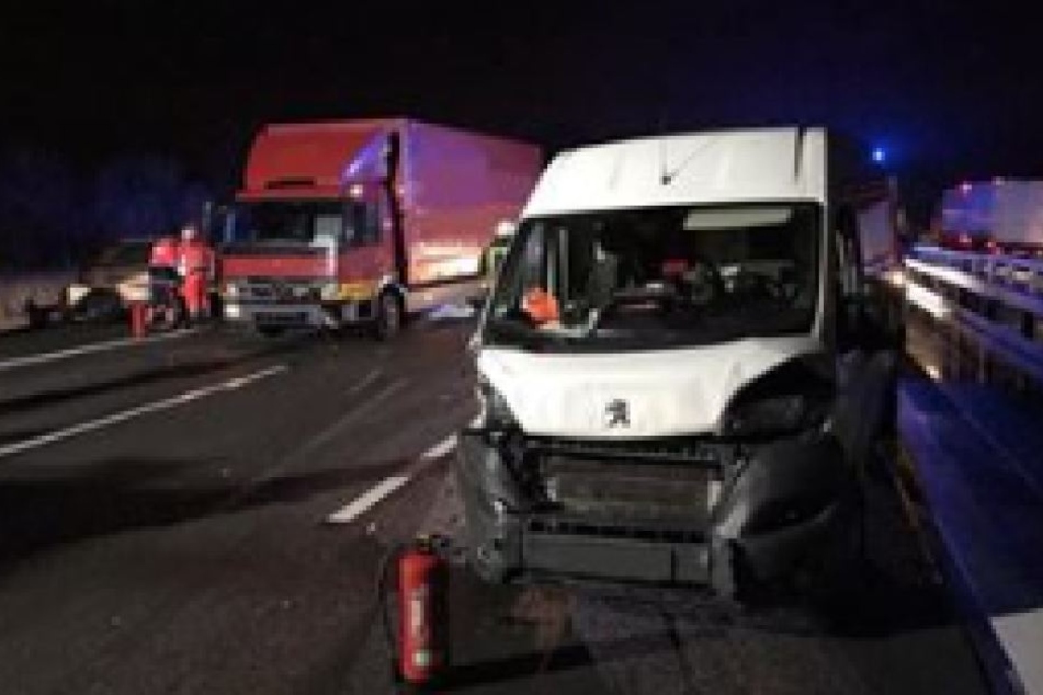 Die A14 musste zwischen Schkeuditz und Leipzig-Nord voll gesperrt werden.