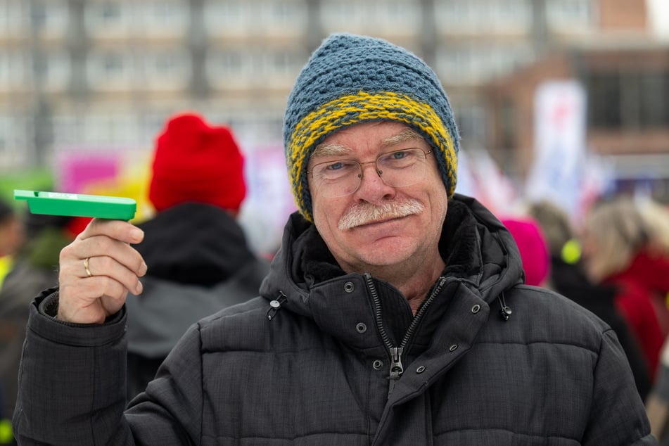 Torsten Hofmann (61) unterrichtet seit fast 30 Jahren - jetzt warnt er vor zu wenig Nachwuchs im Lehrerberuf.