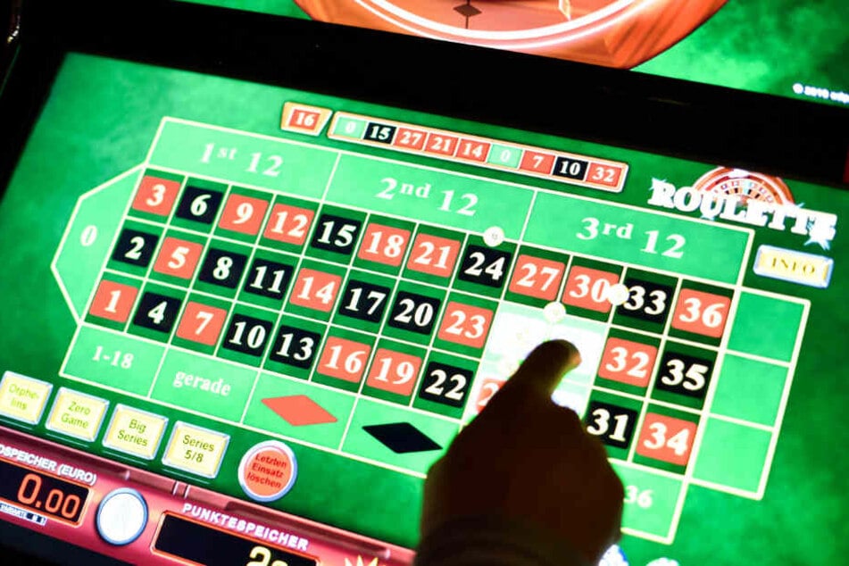 Rund 40.000 Menschen in NRW sind spielsüchtig. (Symbolbild)