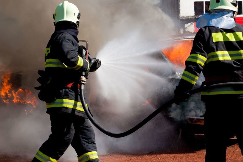 Gegen 11 Uhr musste die Feuerwehr in die Viktor-Klemperer-Straße ausrücken. (Symbolbild)