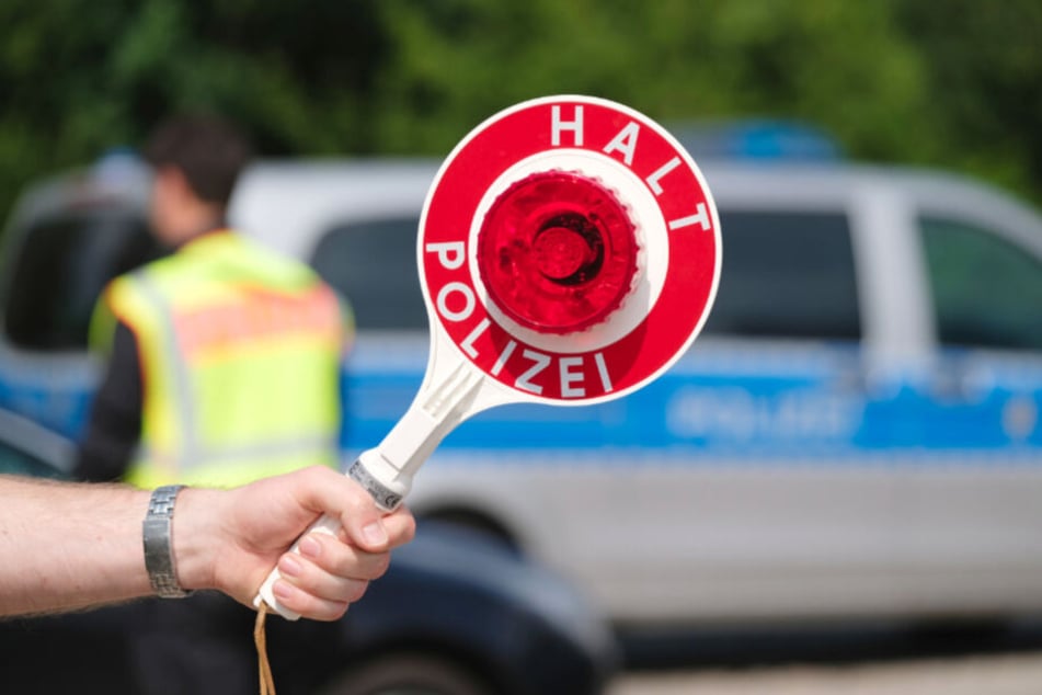 Bei einer Routinekontrolle entdeckte die Bundespolizei Edelsteine im Wert von mehr als 10.000 Euro.