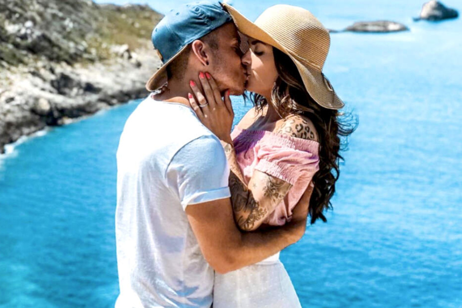 Denisé Kappés (29) und ihr Freund Henning Merten wollen ins "Sommerhaus der Stars".