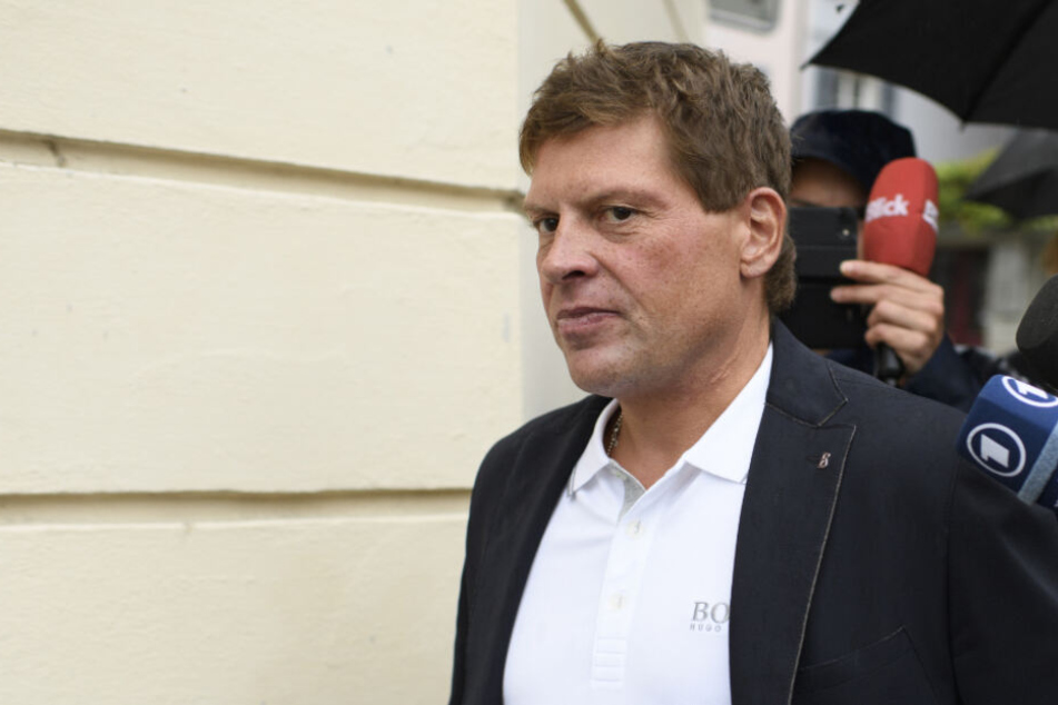 Der 45-Jährige soll zum Tatzeitpunkt unter Alkohol und Drogen gestanden haben.