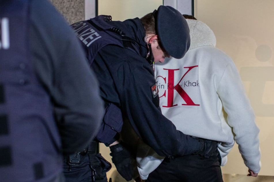 Festnahme bei Großrazzia gegen Clan-Kriminalität